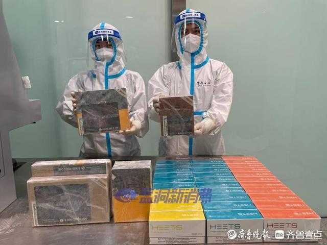 6600支电子烟烟弹、70支雪茄躲藏旅行袋内，在青入境被查