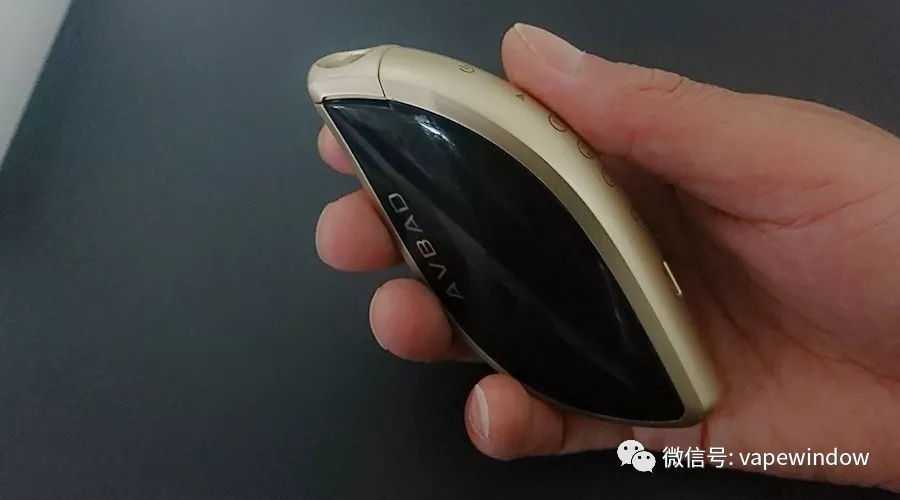 IQOS不算啥，因为有了我国产智能触摸AVBAD TT