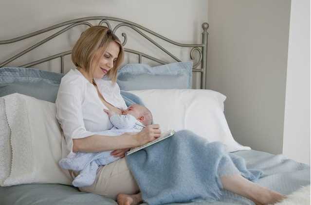 喂母乳可以抽电子烟吗？医生这样说
