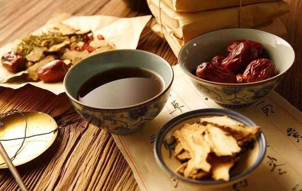 喝中药可以抽电子烟吗？