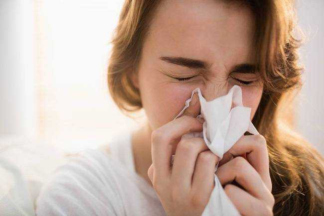 过敏性鼻炎可以吸电子烟吗？