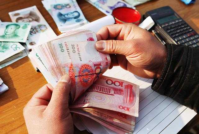 一般电子烟要多少钱一个月？有人三百有人上千