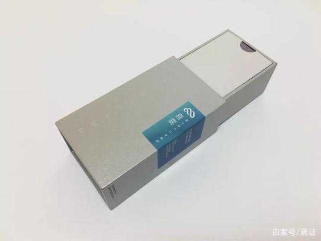 尼古丁盐发明人首创喜雾电子烟评测，全球首款推拉式隐藏烟嘴设计