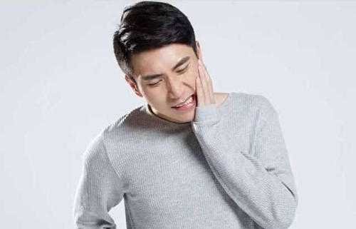 抽电子烟是不是爱口腔溃疡？