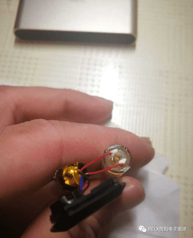 魔笛MOJO一次性电子烟系列产品介绍拆解图解，mojo口味口感分析！