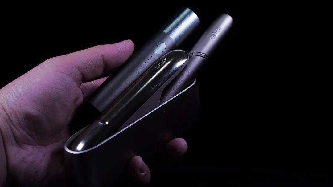 国产固态电子烟零嘉Z40对比加热卷烟IQOS 3 DUO到底赢在哪？