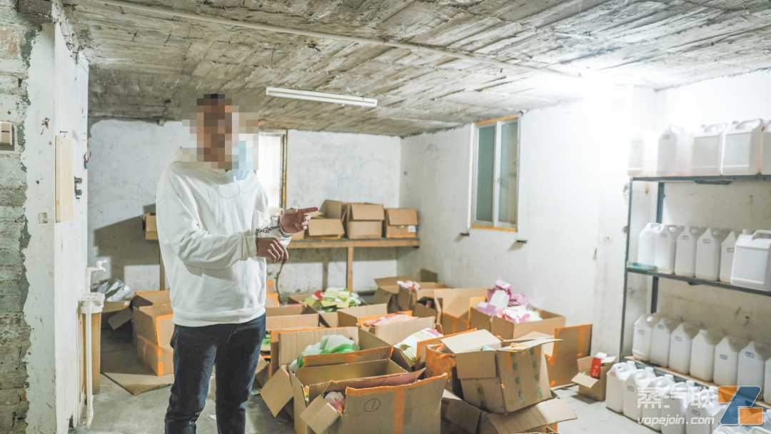 阳江市警方打掉一制售假冒电子烟团伙，涉案金额逾1700万元
