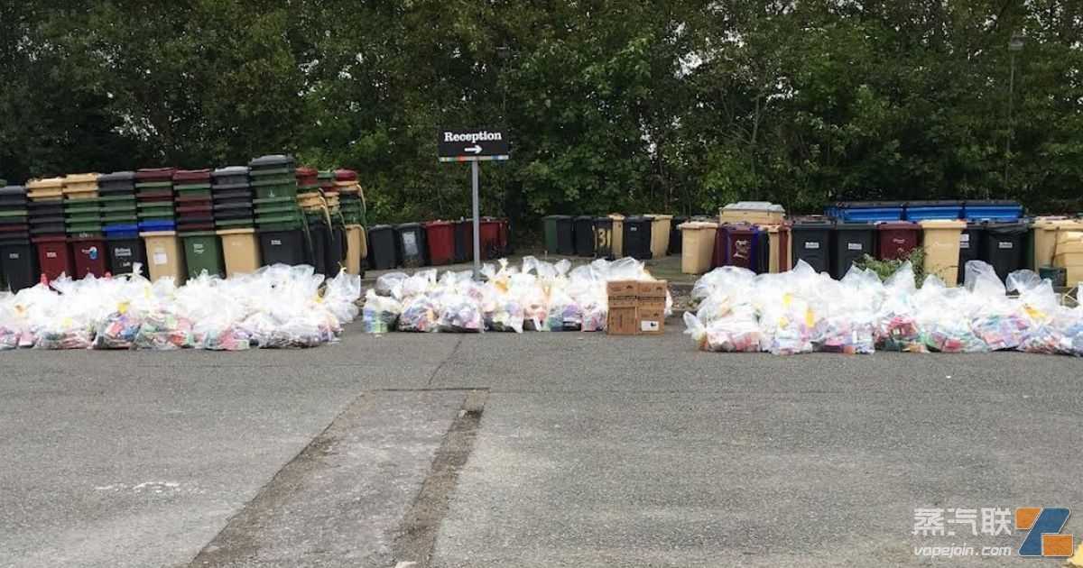 英国博尔顿市打击非法烟草 23500支违规电子烟被查