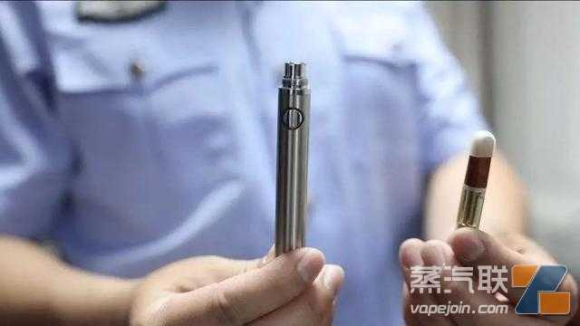 “上头电子烟” 是毒不是烟！(假的电子烟危害大吗)