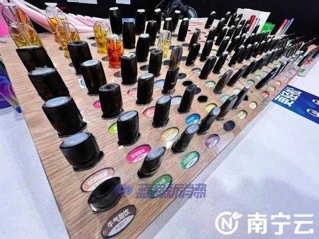 1649384460579.jpg 下月起调味电子烟将禁售:南宁部分消费者拼命囤货,有经营者计划缩减店面