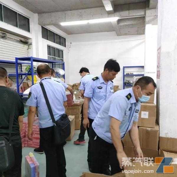 民房变作坊，“潜伏”伪劣电子烟