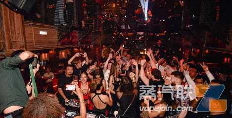 注资1个亿玩?电子烟产业再一度集聚”与“投资热”?!