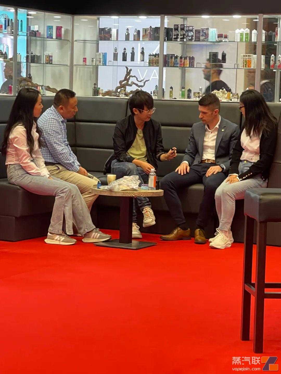 一浪比一浪高，德国核心电子烟渠道都在做ELFBAR和OXVA！？