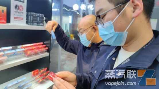 明年电子烟就等一个机会！