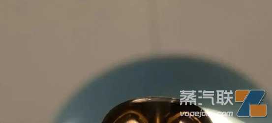 明年电子烟就等一个机会！