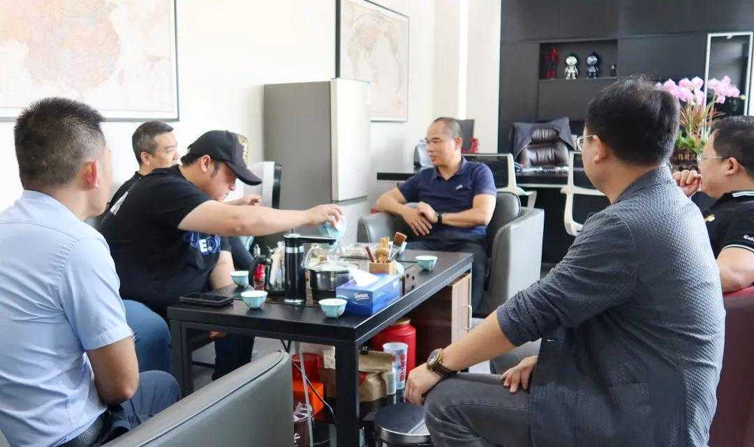中国电子商会电子烟专业委员会秘书长一行莅临非我科技参观交流