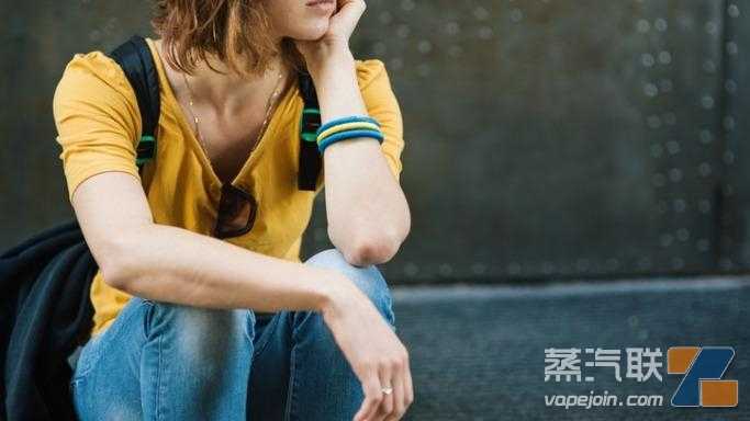 美国纽约州议员呼吁修改法律 禁止电子烟在学校使用