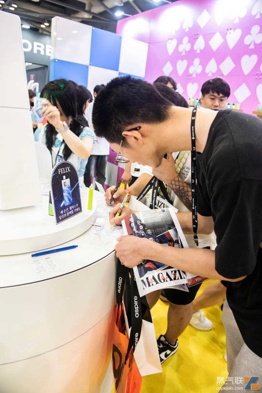 2023韩国电子烟市场全面复苏，展会第一天在高压监管下现场人气超过预期！（现场花絮）