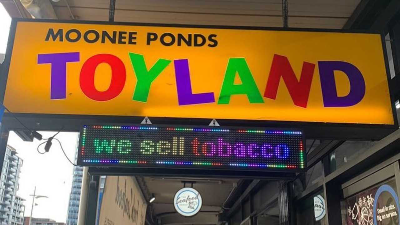 澳洲儿童玩具店内涉售电子烟 与糖果和玩具并陈列